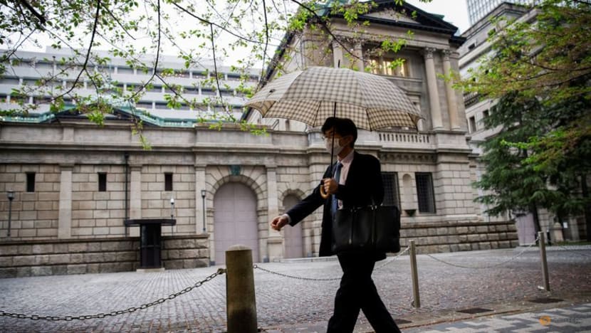 Explainer-How does Japan's yield curve control work? Explainer-How does Japan's yield curve control work?