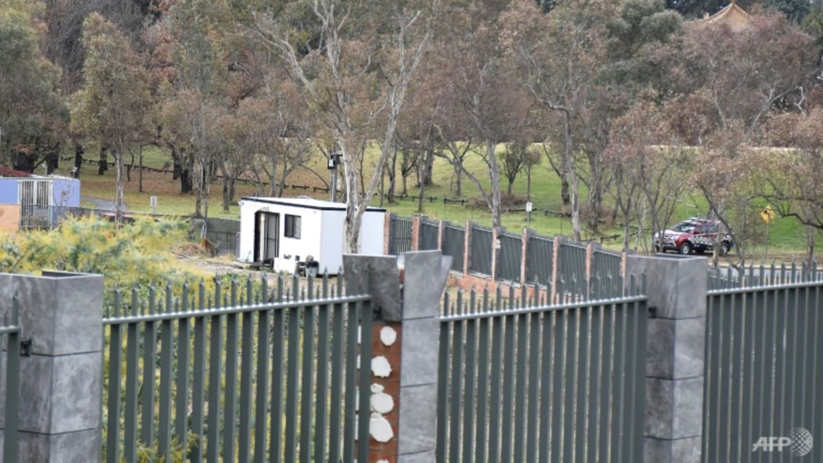 Squatting Russian diplomat sparks standoff in Australia Squatting Russian diplomat sparks standoff in Australia