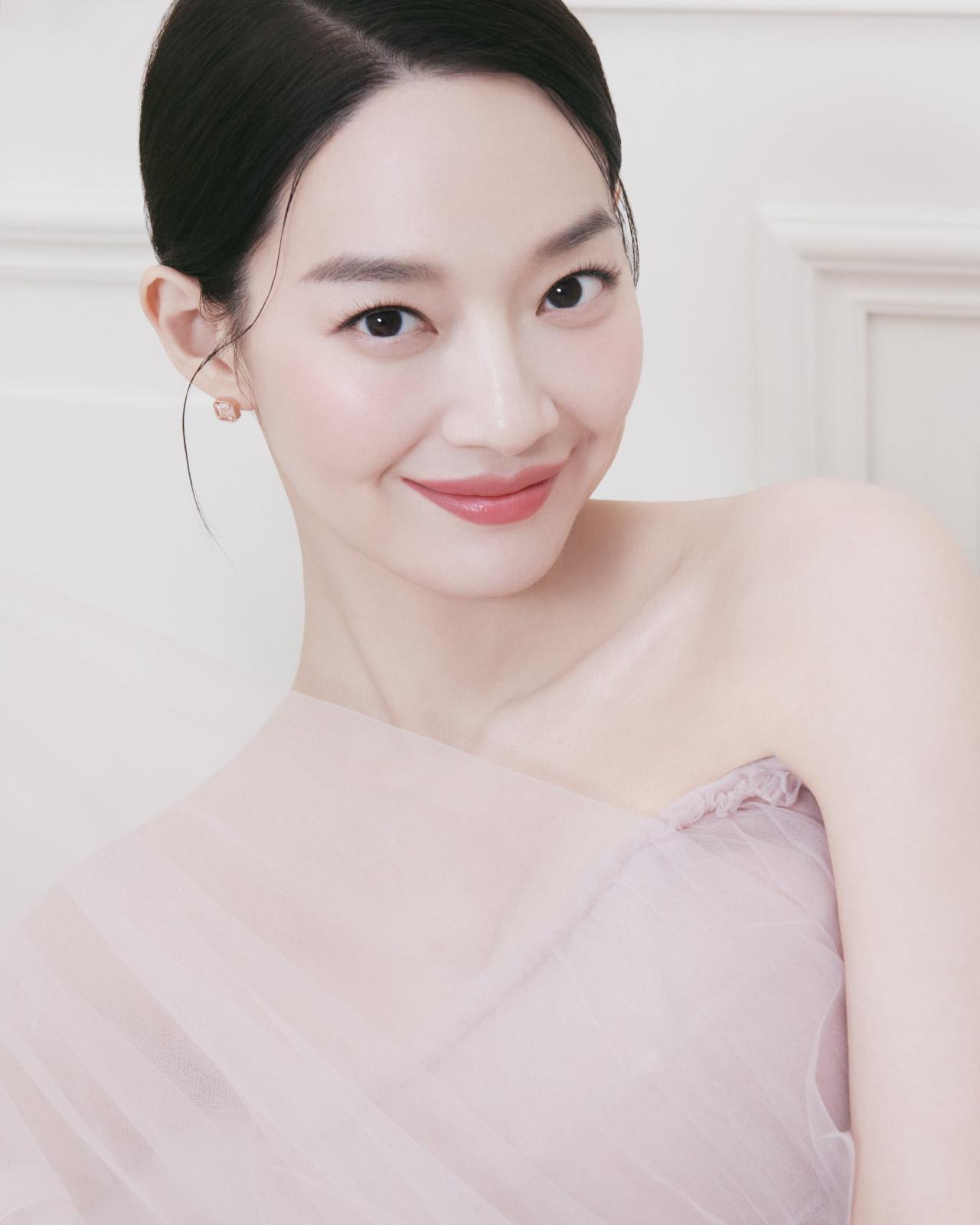 Celebrity beauty files: South Korean actress Shin Min-a’s step-by-step ...
