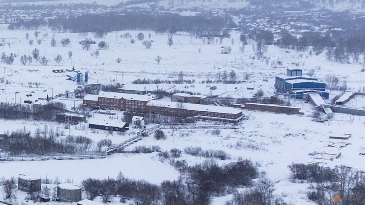 Semua 128 penambang dievakuasi dengan aman setelah insiden di tambang Rusia