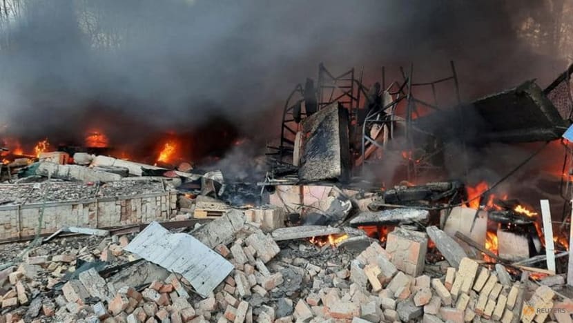 Explosions heard in Kyiv, official says enemy aircraft downed Explosions heard in Kyiv, official says enemy aircraft downed
