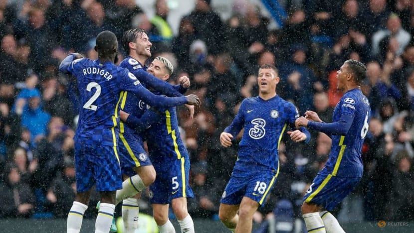 Chelsea top after return to winning ways, Man Utd held Chelsea top after return to winning ways, Man Utd held