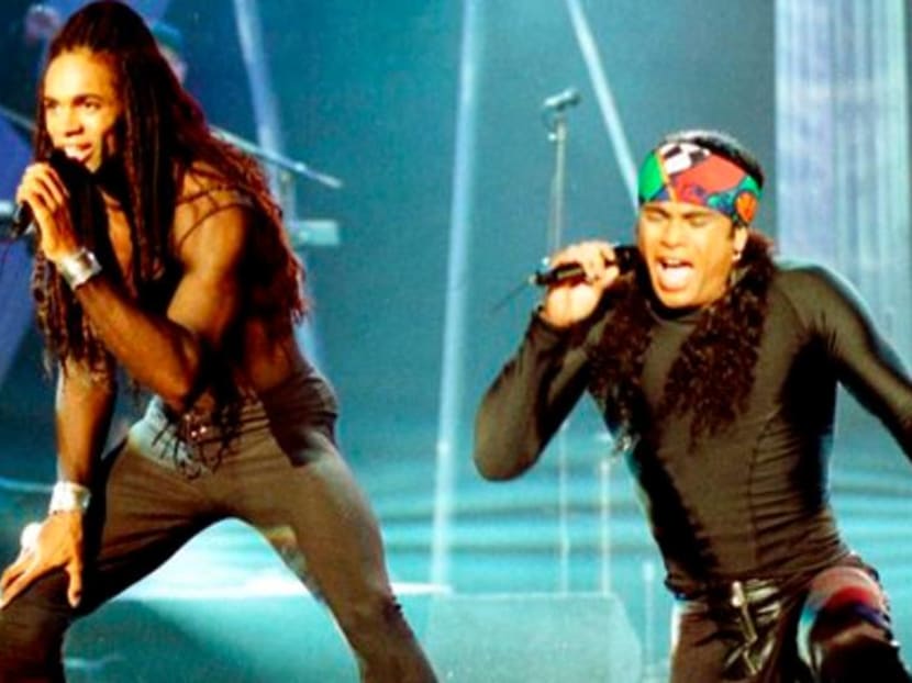 John Davis, real singer behind Milli Vanilli, dies at 66 of COVID-19 John Davis, real singer behind Milli Vanilli, dies at 66 of COVID-19