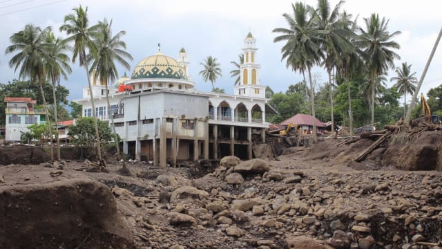 印尼洪灾和火山泥流 已致50人死亡27人失踪