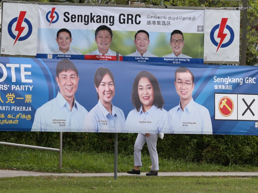 PAP and WP's campaign banners in Sengkang. PAP had spent S$364,371 on Sengkang, which had 120,100 electors, more than twice WP's S$132,406. PAP and WP's campaign banners in Sengkang. PAP had spent S$364,371 on Sengkang, which had 120,100 electors, more than twice WP's S$132,406.