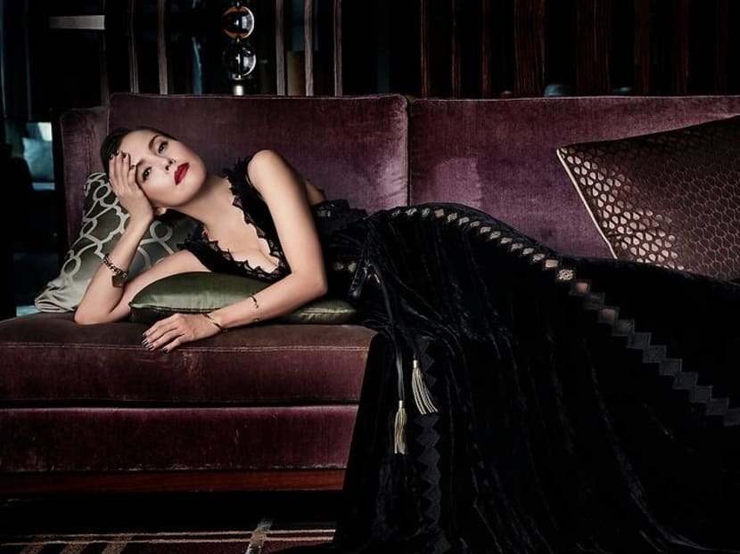 Zoe Tay would like you to know that beauty has nothing to do with age Zoe Tay would like you to know that beauty has nothing to do with age