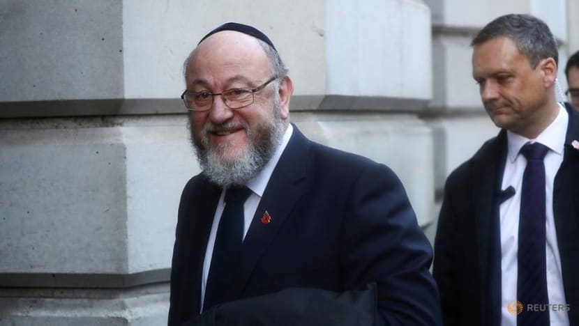 UK chief rabbi attacks Labour opposition for anti-Semitism UK chief rabbi attacks Labour opposition for anti-Semitism