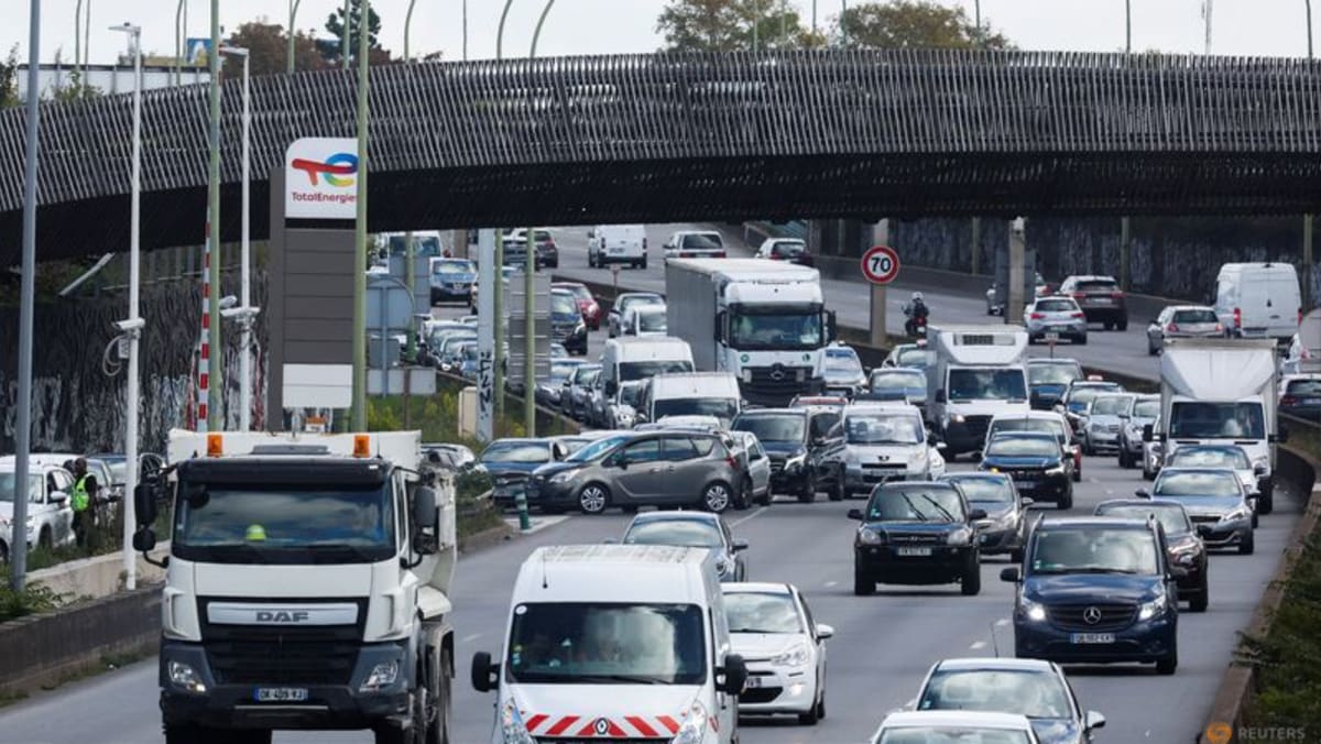 Asia, Middle East ramp up diesel exports to Europe in October - CNA