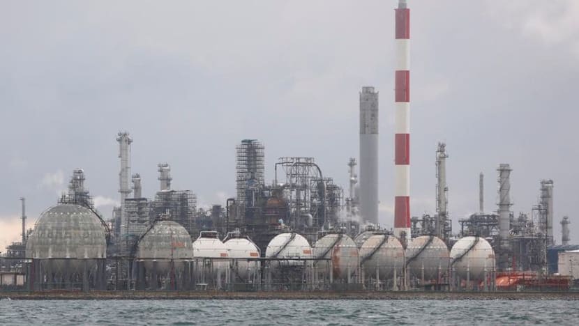Shell pertimbang bina loji bahan bakar bio di Pulau Bukom