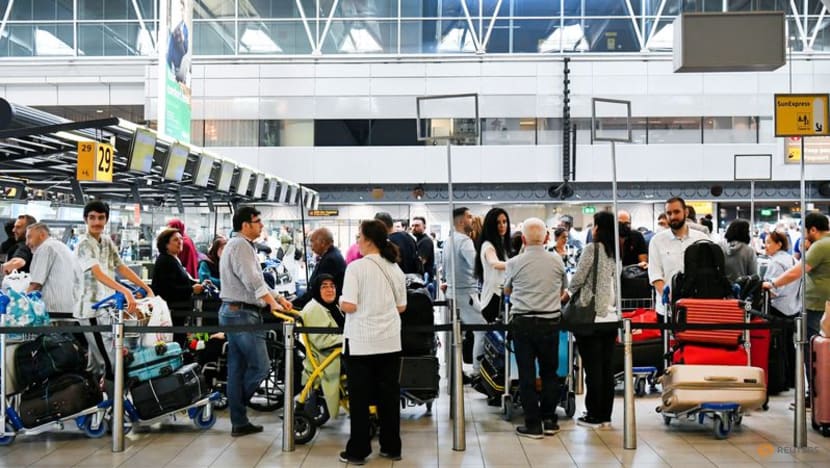 Amsterdam's Schiphol airport to limit passenger flow until March Amsterdam's Schiphol airport to limit passenger flow until March