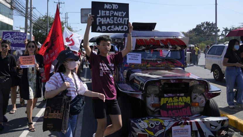 Philippine drivers stage strike over plan to phase out jeepneys, ageing public transport vehicles 2 philippines transport strike 01249