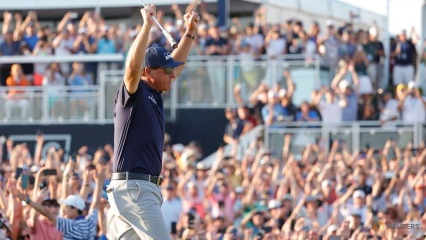 Golf-Mickelson never lost the desire, will to win, says caddie/brother Golf-Mickelson never lost the desire, will to win, says caddie/brother
