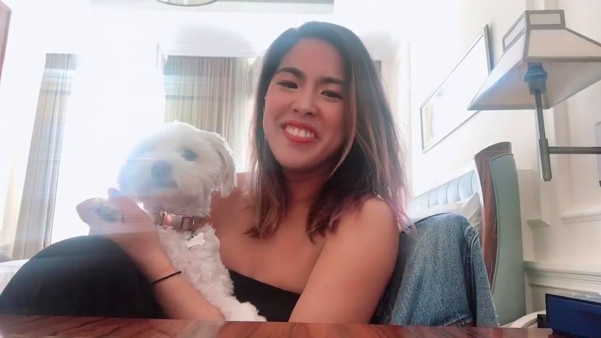 Singapore Idol Alum Daphne Khoo Is Grateful She Delayed Her Flight Home From LA, Avoiding The LA Airport Crowd Singapore Idol Alum Daphne Khoo Is Grateful She Delayed Her Flight Home From LA, Avoiding The LA Airport Crowd