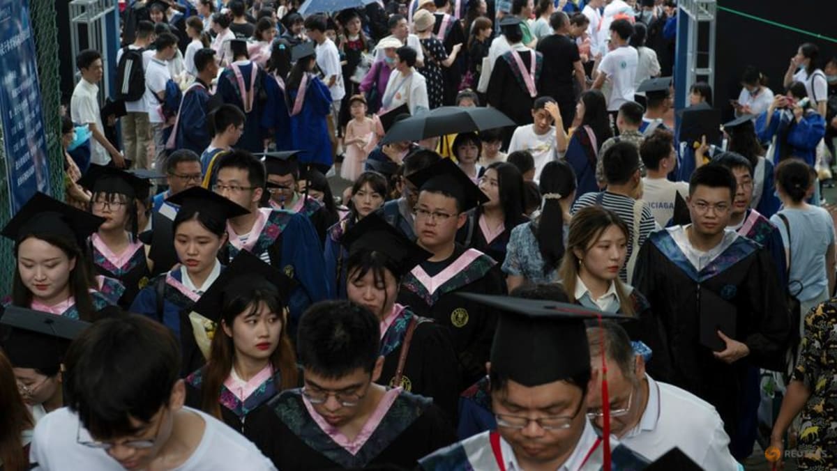 Chinese professor says youth jobless rate might have hit 46.5% Chinese professor says youth jobless rate might have hit 46.5%