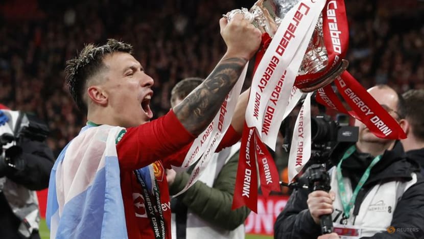Pope Francis receives signed shirt from Man United's Martinez