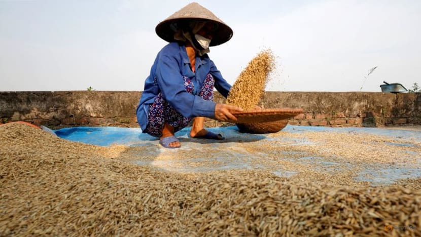 Soft demand weighs on Thai rice rates, floods ravage crops in Bangladesh Soft demand weighs on Thai rice rates, floods ravage crops in Bangladesh