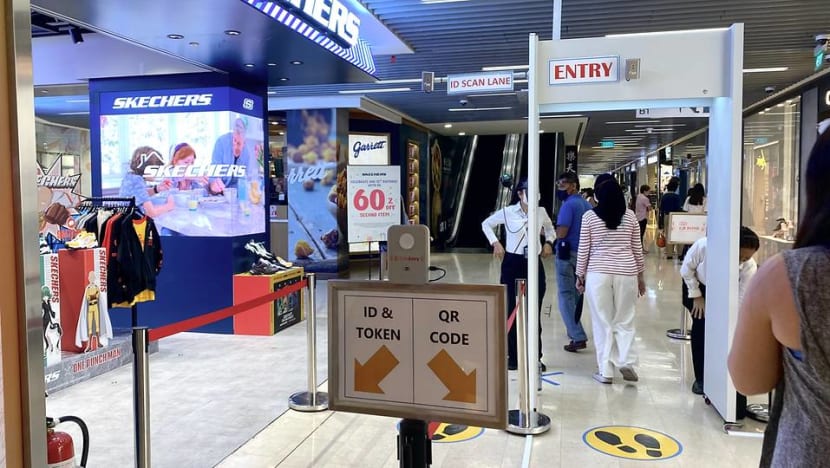 ‘Quick and convenient’ check-ins with new SafeEntry Gateways at malls, libraries and cinemas ‘Quick and convenient’ check-ins with new SafeEntry Gateways at malls, libraries and cinemas