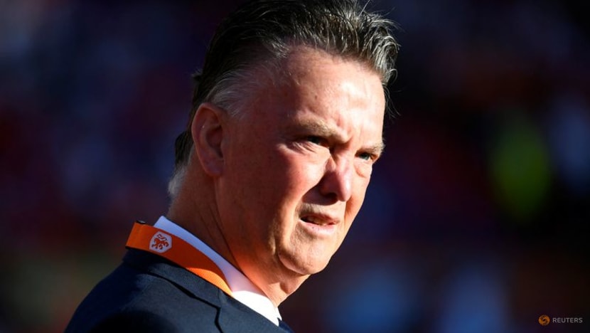 Van Gaal goes in search of 'penalty killer' for World Cup