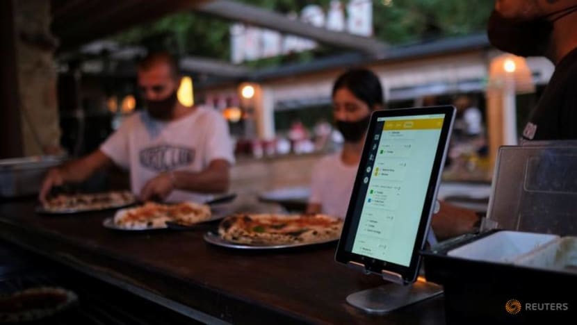 Pizza restaurant launches Spain's first virtual waiter app Pizza restaurant launches Spain's first virtual waiter app