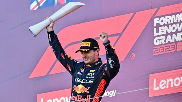 F1日本大奖赛：维斯塔潘蝉联冠军 红牛提前卫冕年度车队总冠军 