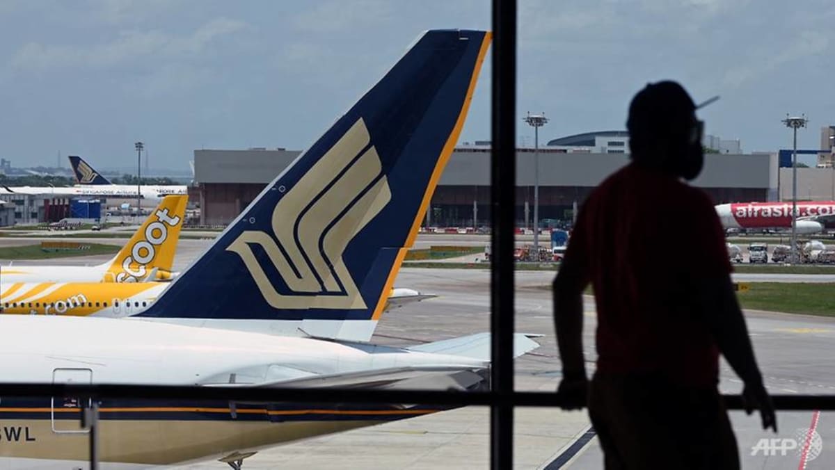 SIA dan Scoot akan berhenti mengangkut penumpang transit dari Singapura ke Hong Kong seiring dengan pencabutan penangguhan penerbangan