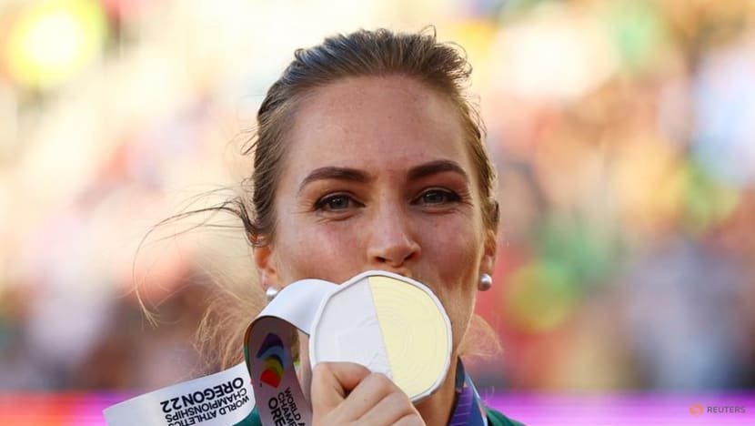 Barber retains javelin title with world-leading throw Barber retains javelin title with world-leading throw