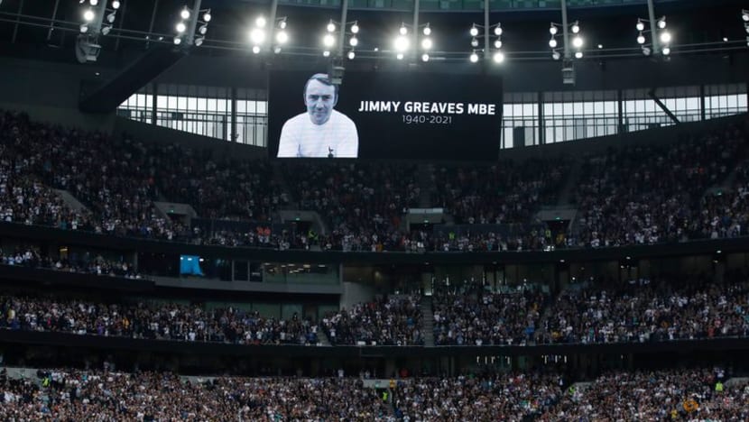 Football:
Chelsea thrash Spurs as Greaves death overshadows action Football:
Chelsea thrash Spurs as Greaves death overshadows action