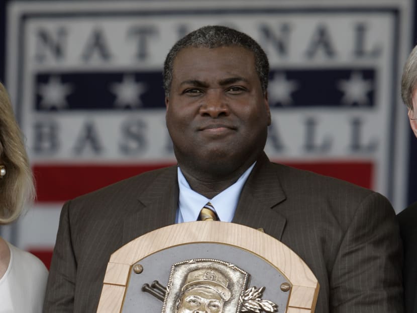 Tony Gwynn, Hall of Fame outfielder with San Diego, dies at 54