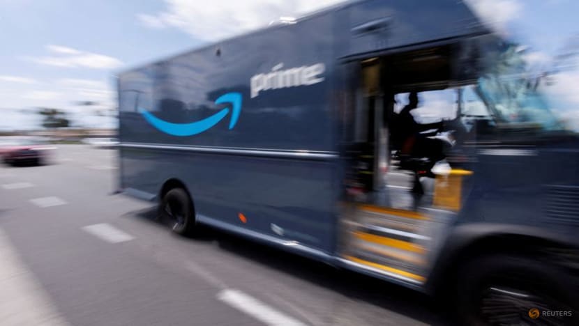 Amazon results and outlook fall short as warehouse, fuel costs soar Amazon results and outlook fall short as warehouse, fuel costs soar