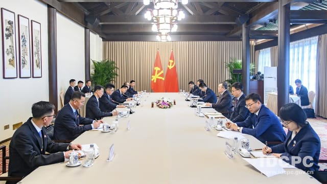 朝鲜扩大外交接触 派代表团访问中越老
