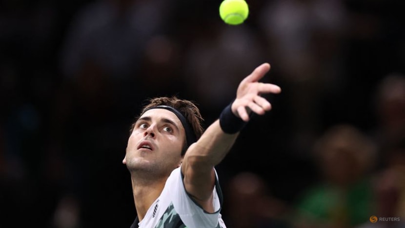 Dominant Djokovic wins Paris Masters opener