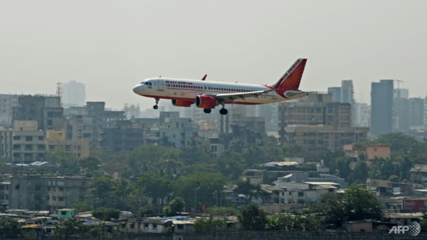 Wells Fargo sacks top banking executive for urinating on plane passenger Wells Fargo sacks top banking executive for urinating on plane passenger