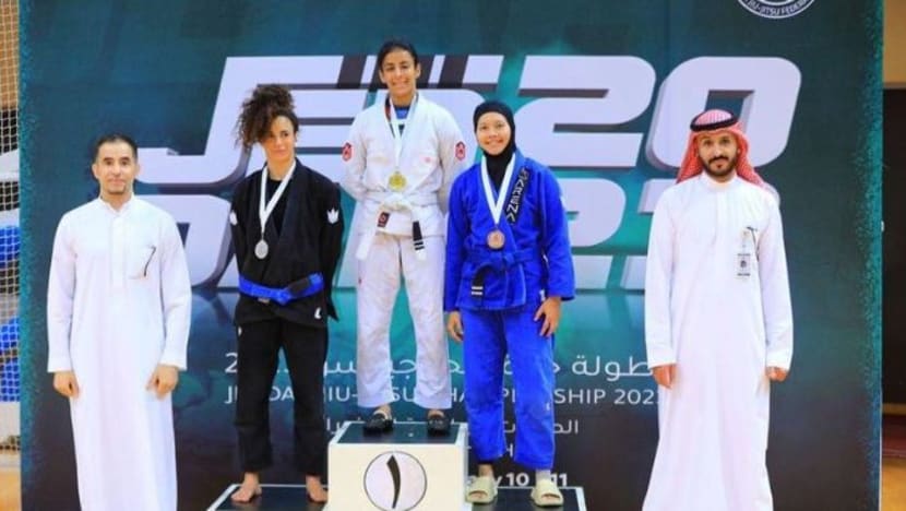 Suzana Sazali rangkul pingat  gangsa dalam Kejohanan Jiu-Jitsu Jeddah