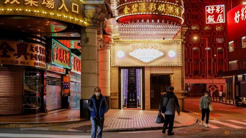 Few tourists, deserted streets in casino hub Macao after reopening Few tourists, deserted streets in casino hub Macao after reopening