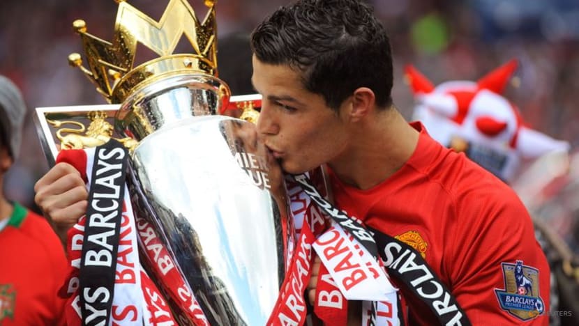 Football:Ronaldo set to complete Man United return after day of high transfer drama Football:Ronaldo set to complete Man United return after day of high transfer drama