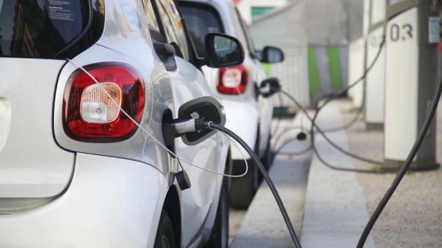 《电动车充电法案》通过 陆交局将监管所有电动车充电事项