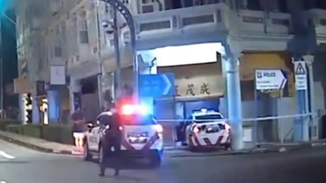 同警车相撞致撞店屋 轿车司机被捕