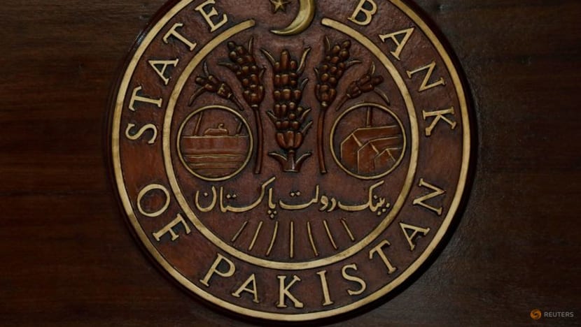 Pakistan cenbank raises key policy rate by 300 bps to 20%