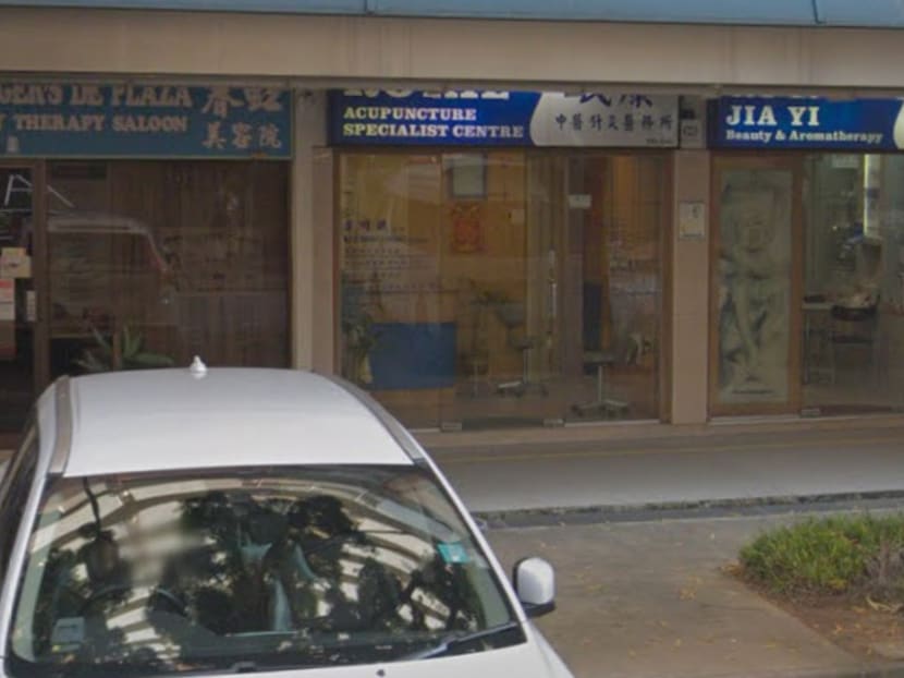 TCM practitioner suspended for burning feet of patient, who later lost part of left leg TCM practitioner suspended for burning feet of patient, who later lost part of left leg