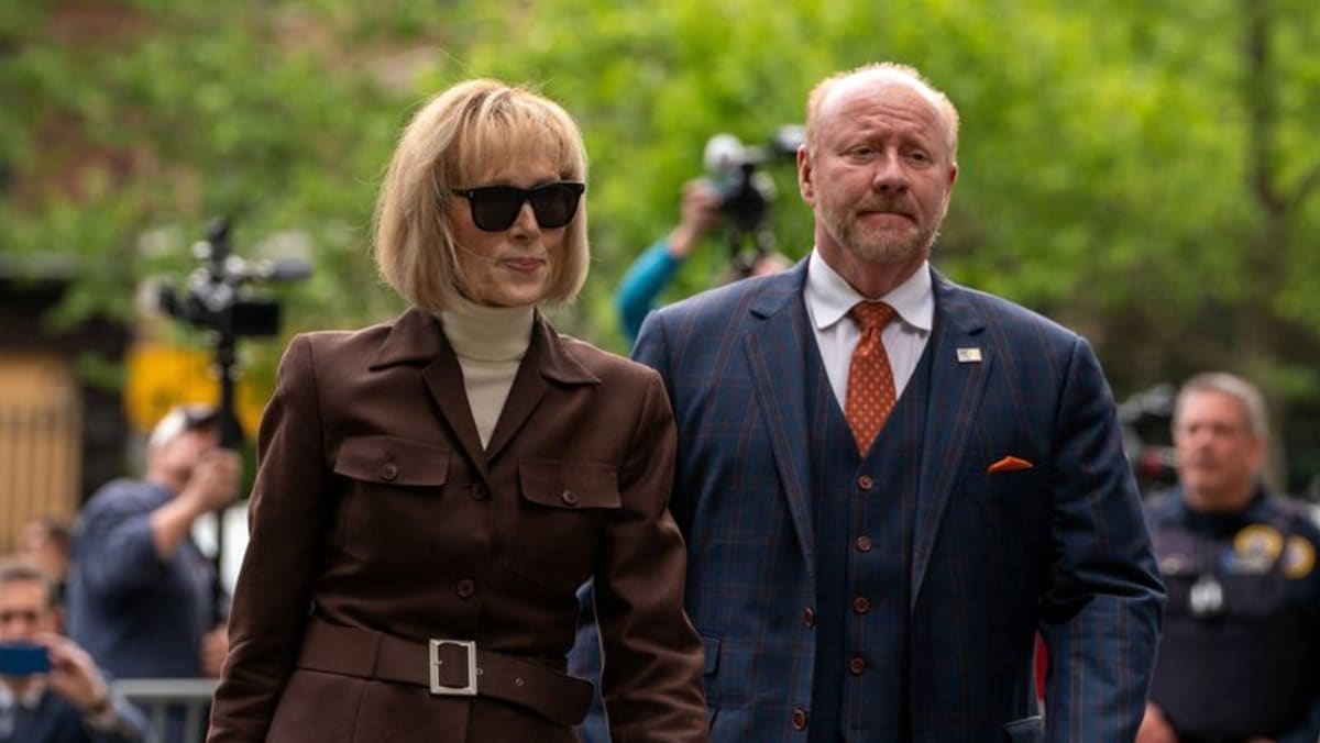 Judge rejects Donald Trump bid to dismiss E Jean Carroll’s first defamation lawsuit