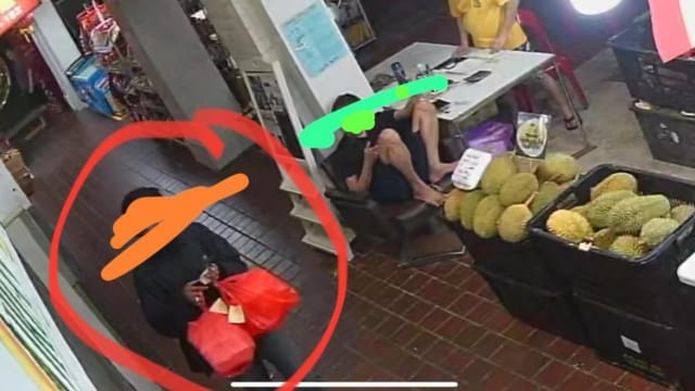送货员取而不递“私吞”猫山王 榴梿店扬言报警