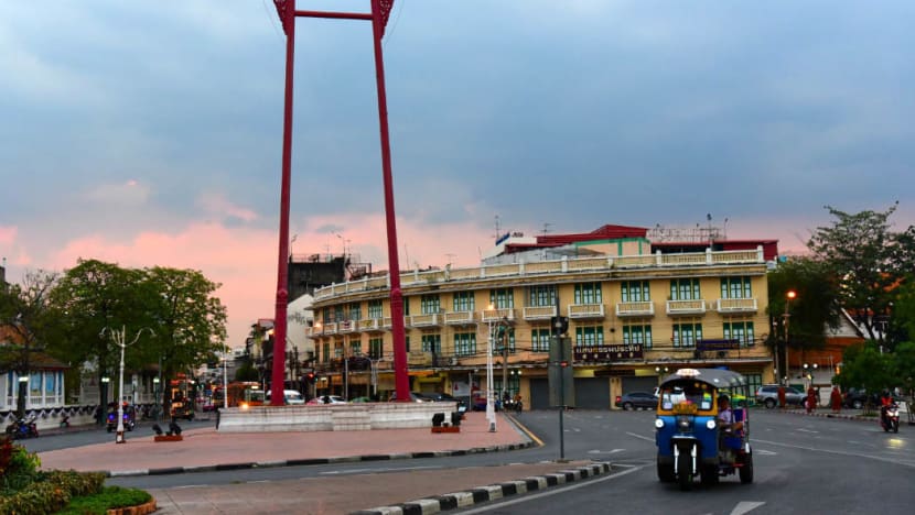 Thailand economy shrinks most since 1997 on tourism collapse Thailand economy shrinks most since 1997 on tourism collapse