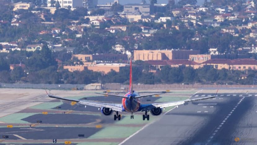 Major US airline CEOs warn 5G could ground some planes, wreak havoc Major US airline CEOs warn 5G could ground some planes, wreak havoc