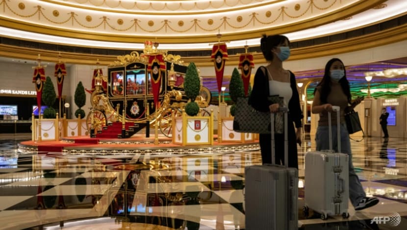 Macao's 6 casino operators get new licences, Malaysia's Genting out