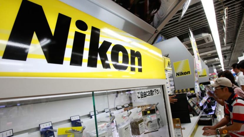 Germany's SLM recommends shareholders accept Nikon takeover offer Germany's SLM recommends shareholders accept Nikon takeover offer
