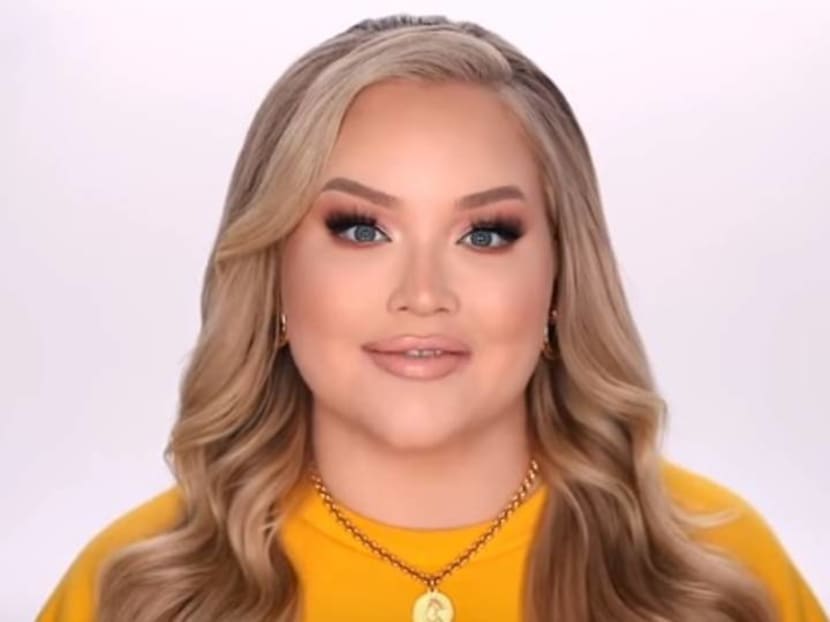 Popular beauty YouTuber reveals she is transgender, says she was blackmailed Popular beauty YouTuber reveals she is transgender, says she was blackmailed