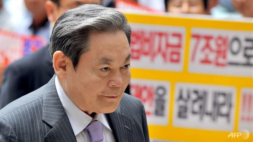 Samsung Electronics chairman Lee Kun-hee dies at 78 Samsung Electronics chairman Lee Kun-hee dies at 78
