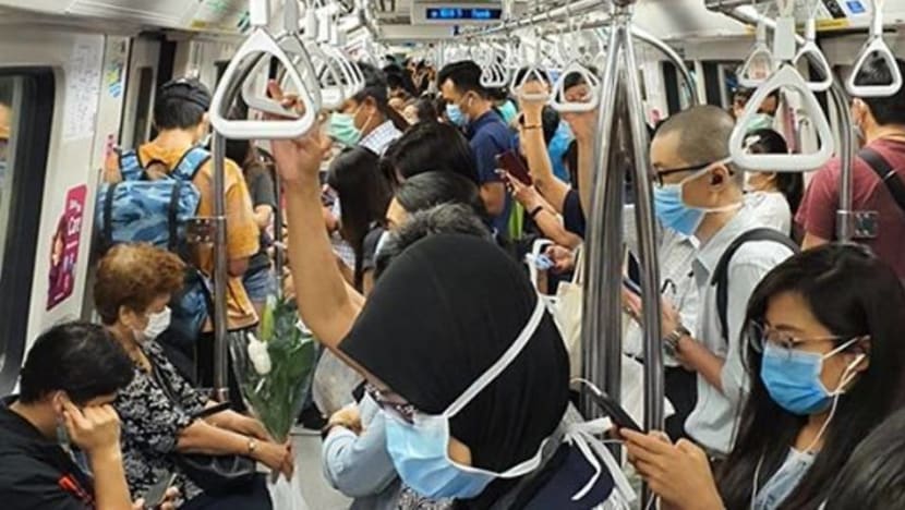 LTA to look into train frequencies to prevent crowding during COVID-19 circuit breaker period: Khaw LTA to look into train frequencies to prevent crowding during COVID-19 circuit breaker period: Khaw