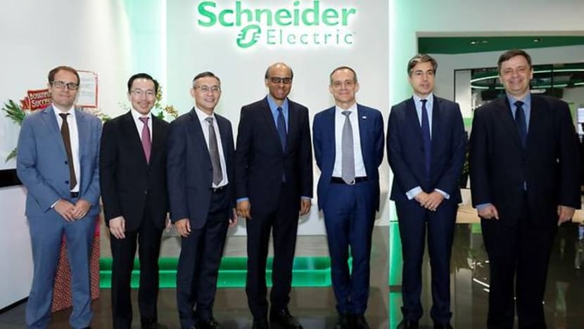 Schneider Electric rasmikan hab kajian dan pembangunan Asia Timur dan Jepun di S'pura