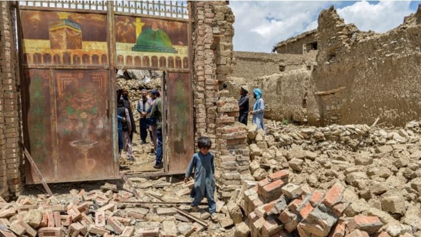Pemerintah Singapura sumbang AS$50,000 kepada usaha bantu mangsa gempa Afghanistan Pemerintah Singapura sumbang AS$50,000 kepada usaha bantu mangsa gempa Afghanistan